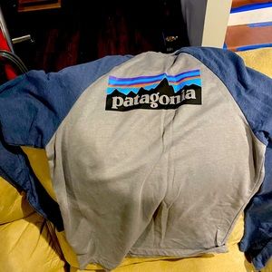 Patagonia light sweatshirt